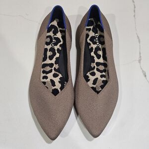 Rothys The Point II Pointed Toe Flat In Portobello Leopard 8.5